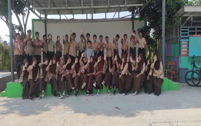 Sebuah Karya Dari Prakarya